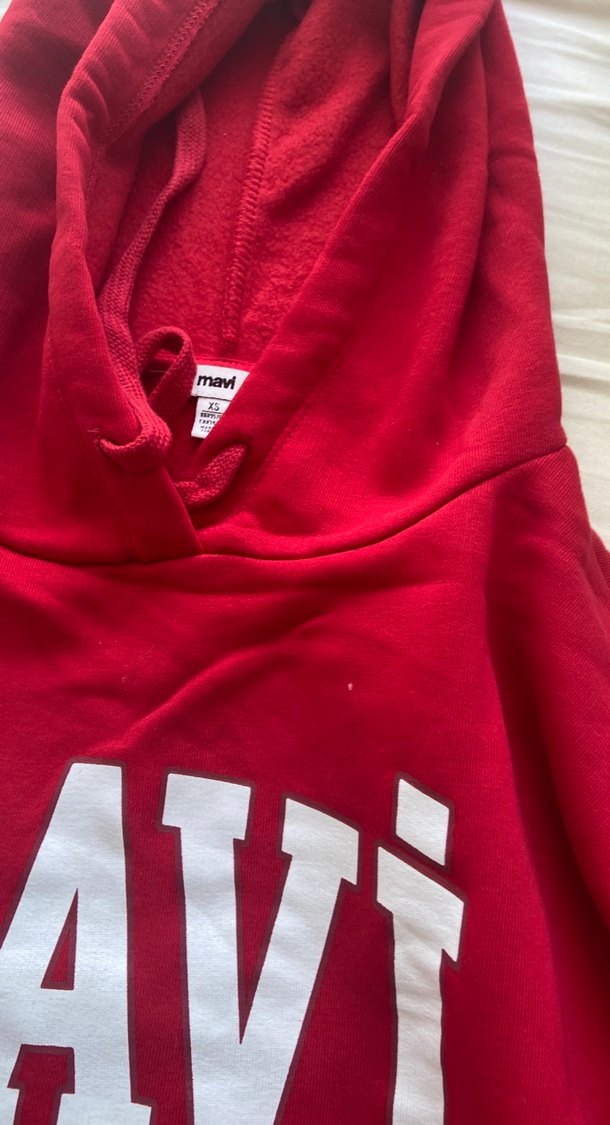 Kırmızı Kapüşonlu Mavi Baskılı Oversize Sweatshirt - Görsel 2