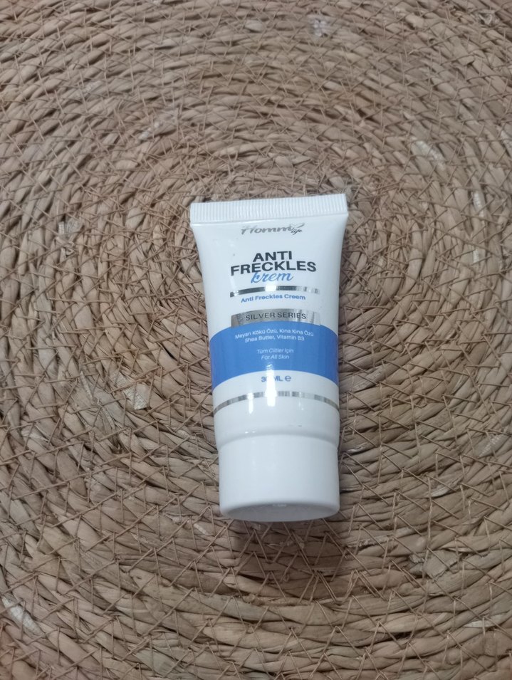 Hassas Ciltler İçin Leke Karşıtı Kremi 30 ml - Görsel 2