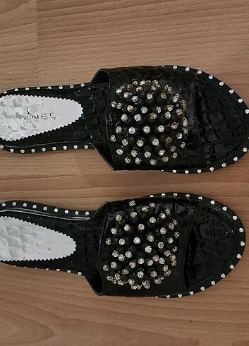 Chanel TAŞLI TERLIK
