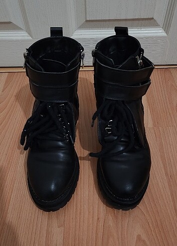 Siyah postal siyah bot - Görsel 5