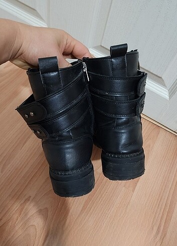 Siyah postal siyah bot - Görsel 7
