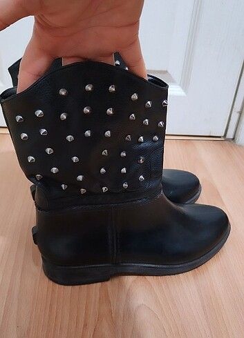 Siyah bot Zımbalı yagmur botu - Görsel 2