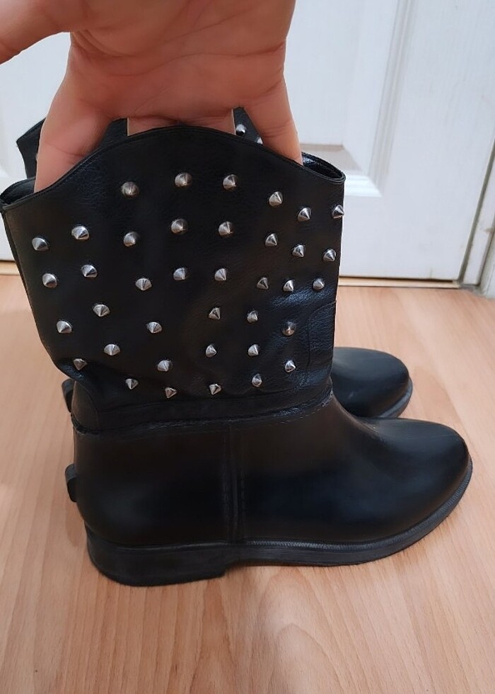 Siyah bot Zımbalı yagmur botu - Görsel 2