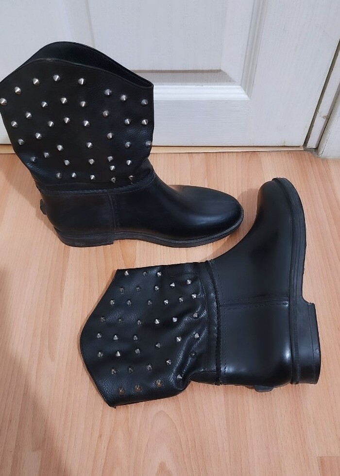 Siyah bot Zımbalı yagmur botu - Görsel 3