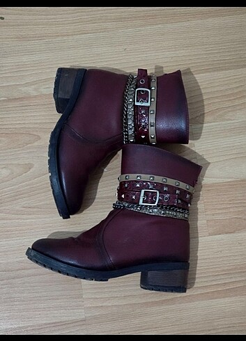 38 Beden Bordo bot
