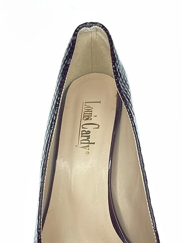 40 Beden çeşitli Renk PreLoved Stiletto %70 İndirimli.