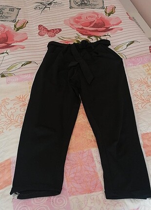 Kenarı şeritli bağlamalı pantolon