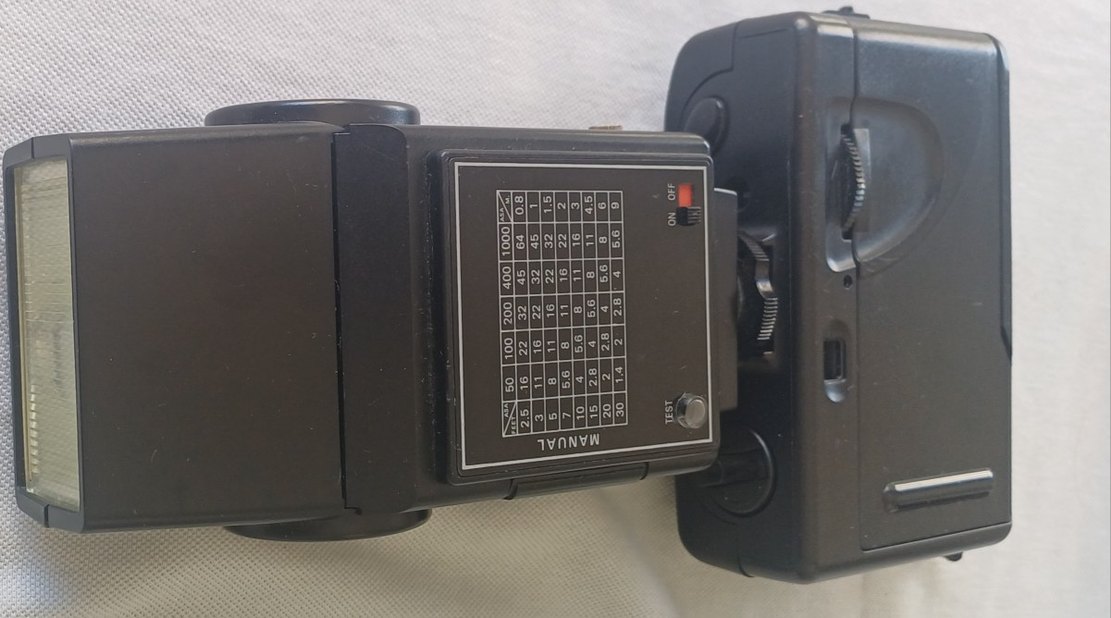 Kobol 25S Flaşlı Siyah Axe Film Kamerası - Görsel 4