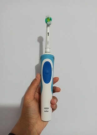 Braun Şarjlı Diş Fırçası