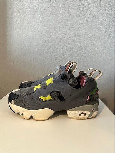 38,5 Beden gri Renk Reebok Özel Seri Ayakkabı ( Tom & Jerry)