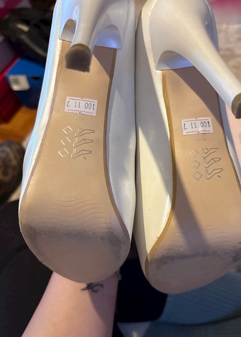 Topuklu gelinlik için - Görsel 4