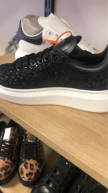 Alexander McQueen İthal ürün
