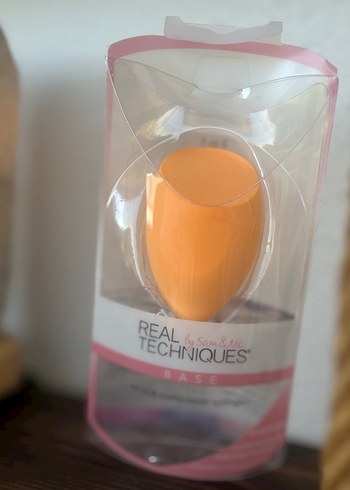 Real Techniques Turuncu Makyaj Süngeri - Görsel 2