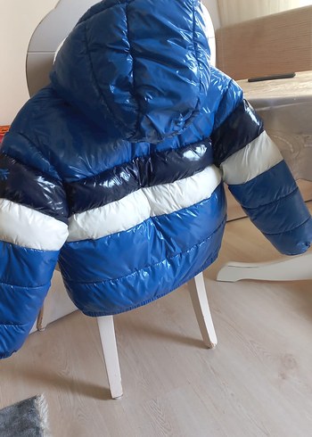 Mavi Parlak Erkek Çocuk Mont - Görsel 2