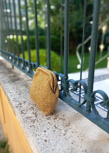 Örgü Altın Kadın Portföy Çanta - Görsel 3