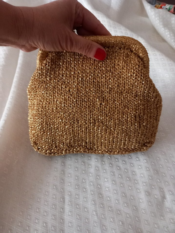 Örgü Altın Kadın Portföy Çanta - Görsel 5