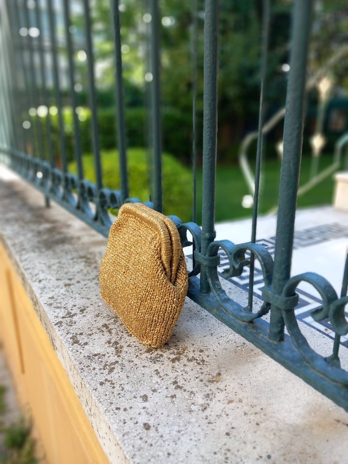 Örgü Altın Kadın Portföy Çanta - Görsel 3