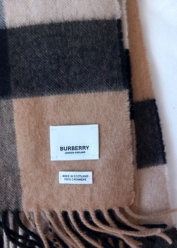 Burberry

Check Bej Kaşmir Kadın Atkı - Görsel 3