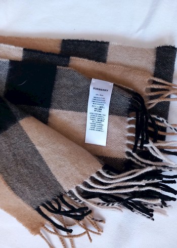 Burberry

Check Bej Kaşmir Kadın Atkı - Görsel 2