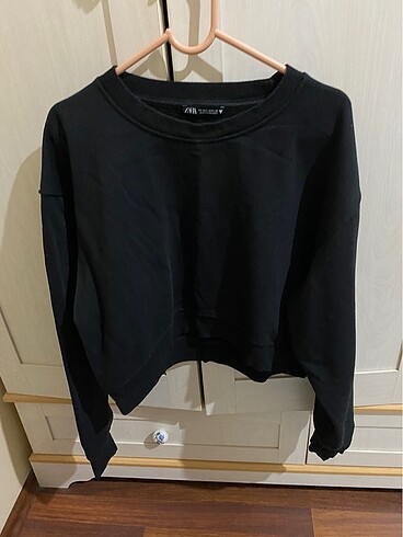 Zara Sweatshirt