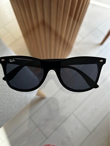 Rayban 4440