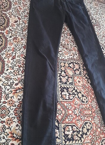 29 Beden siyah Renk H&M etiketli sıfır siyah kot jean pantolon #pantolon #jean 