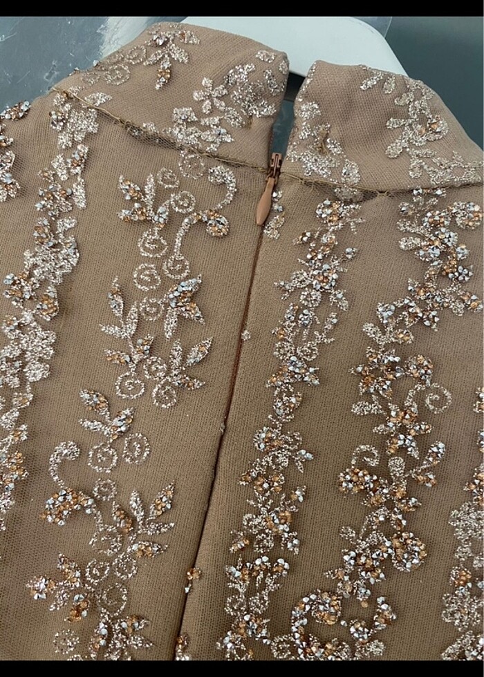 Abiye elbise 40 beden ancak kalıbı dar 38 olur - Görsel 4