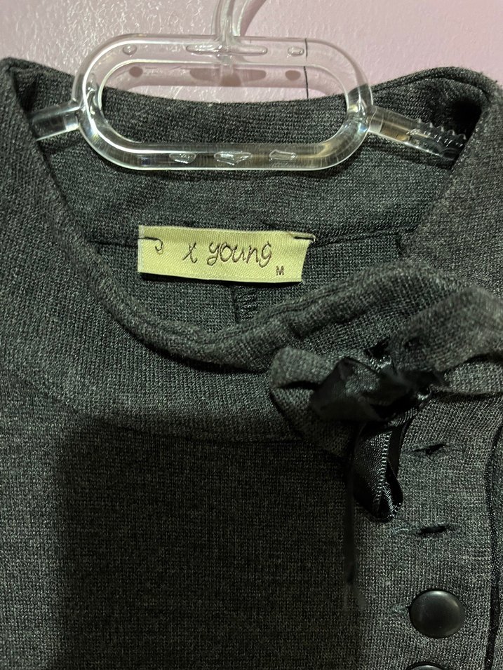 Düğmeli Kısa Kollu Gri Midi Elbise - Görsel 4