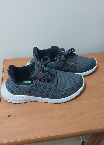 Diğer Spor Ayakkabı