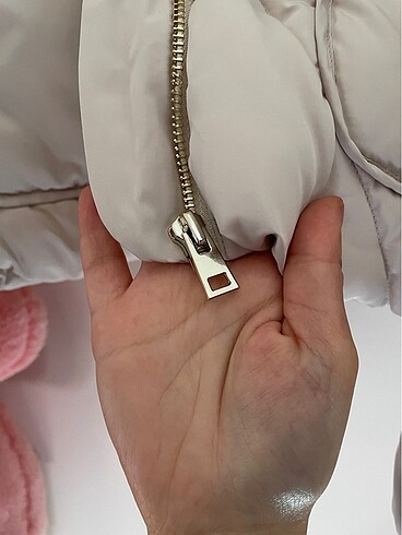 xs Beden beyaz Renk Zara şişme mont