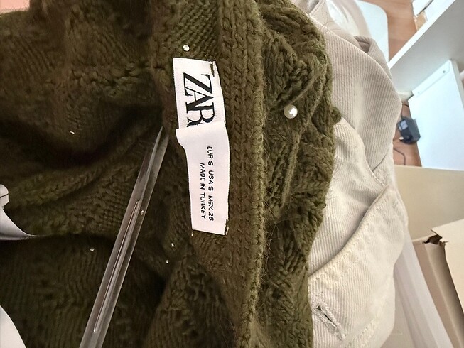 s Beden Zara incili kazak