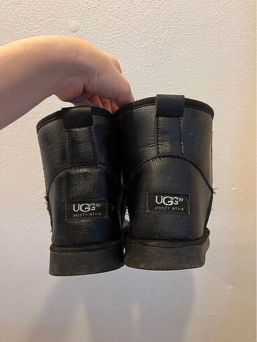 Ugg Ugg bot