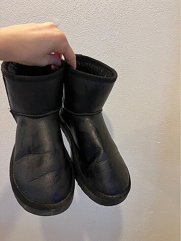 Ugg bot