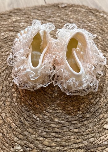 Kız Çocuk Beyaz inci İşlemeli Özel Ayakkabı - Görsel 5