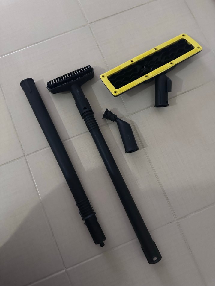 Beyaz Karcher Elektrikli Süpürge - Görsel 2