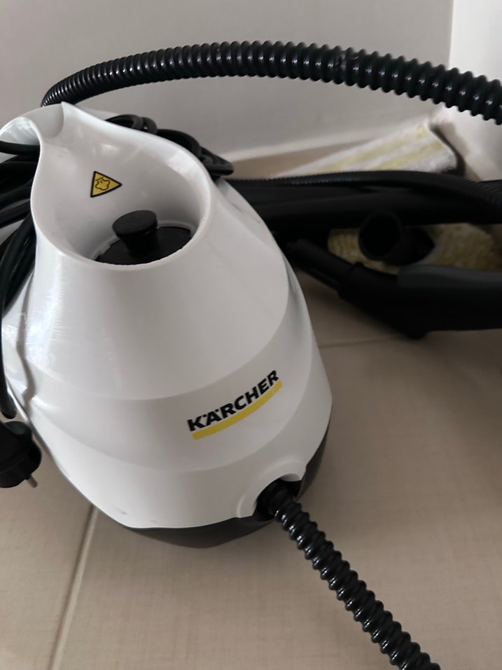 Beyaz Karcher Elektrikli Süpürge - Görsel 3