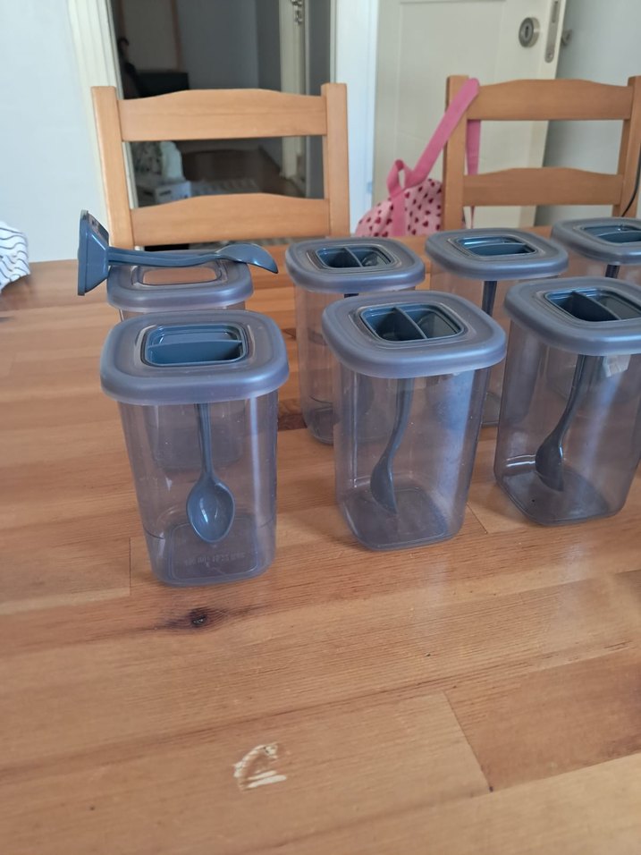 Gri Plastik Baharat Saklama Kabı Seti - Görsel 3