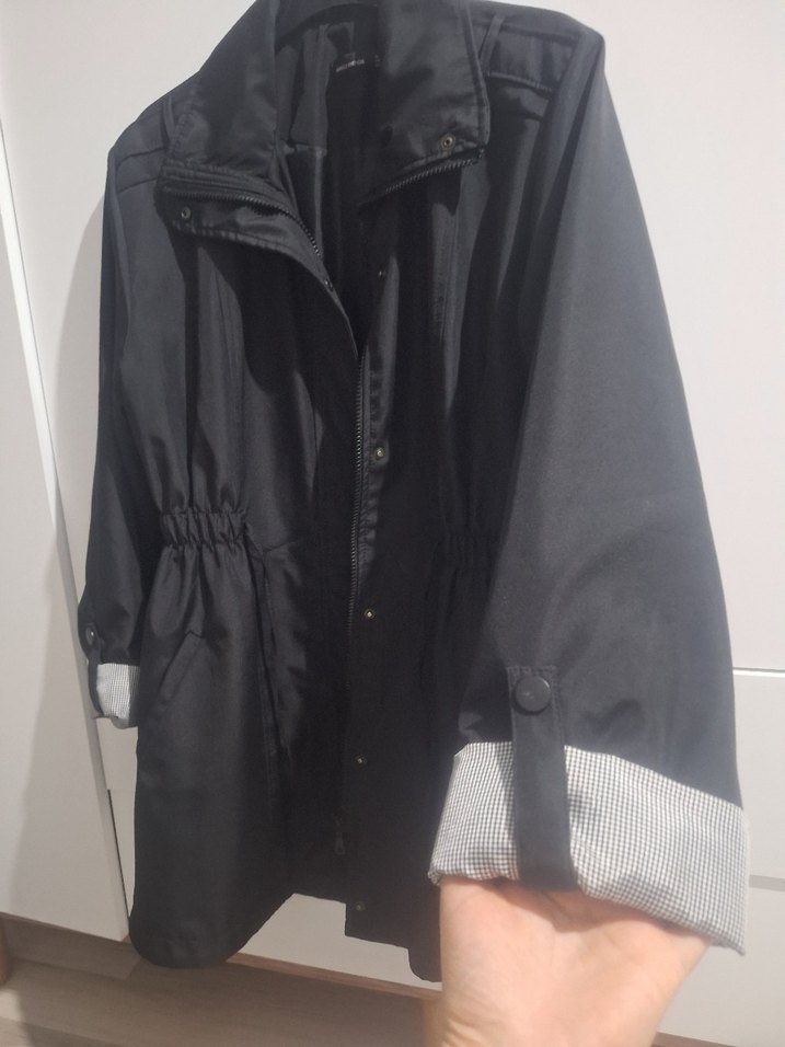 Düğmeli Siyah Midi Boy Kadın Yağmurluk - Görsel 3