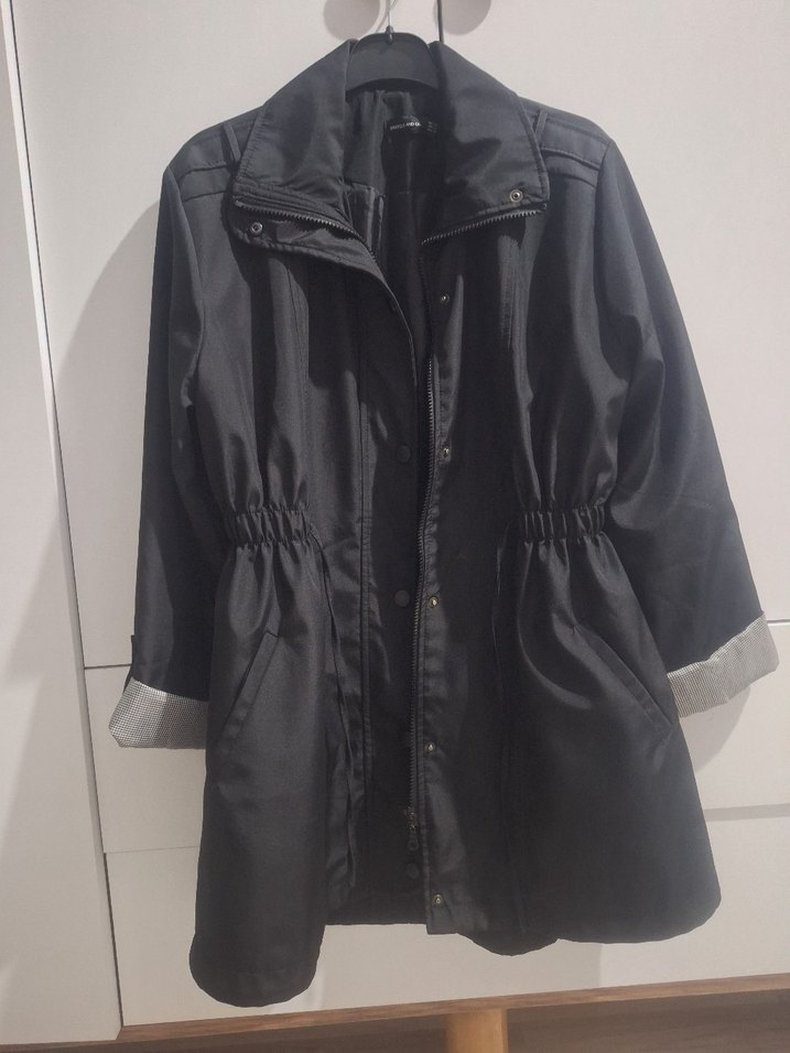 Düğmeli Siyah Midi Boy Kadın Yağmurluk - Görsel 2