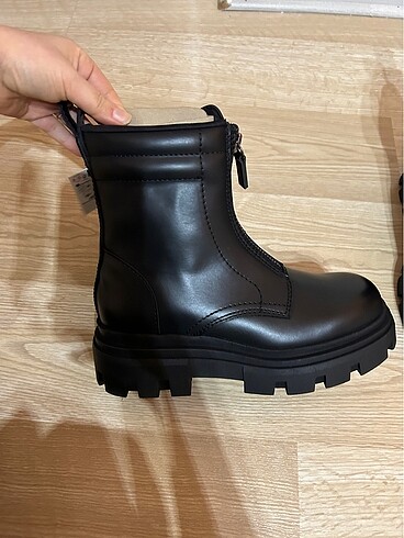 39 Beden Zara bot