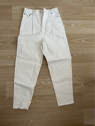 xs Beden Zara beyaz pantolon