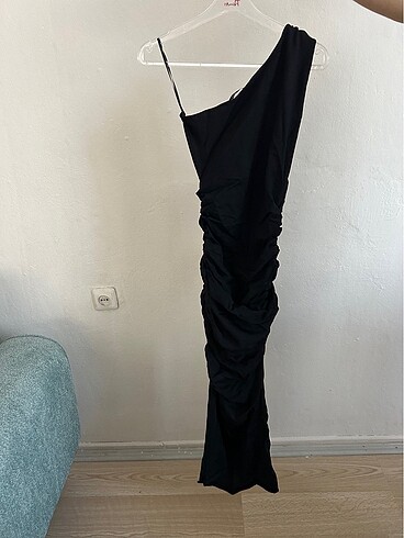 xs Beden siyah Renk Zara tek omuz elbise
