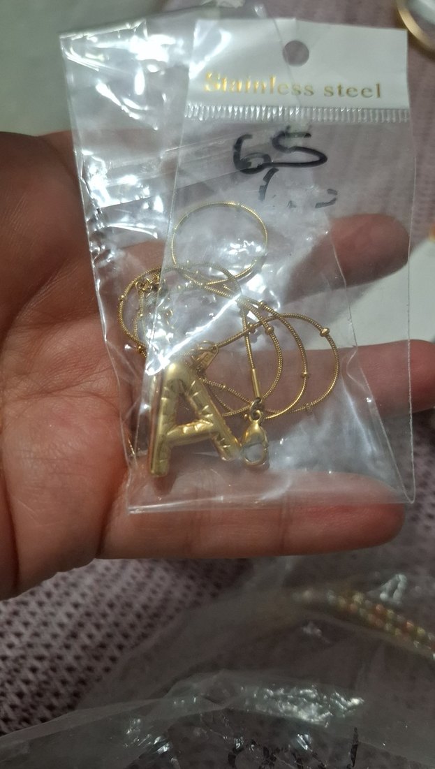 Altın Renk Zincir Detaylı Kadın El Zinciri harf kolye - Görsel 2