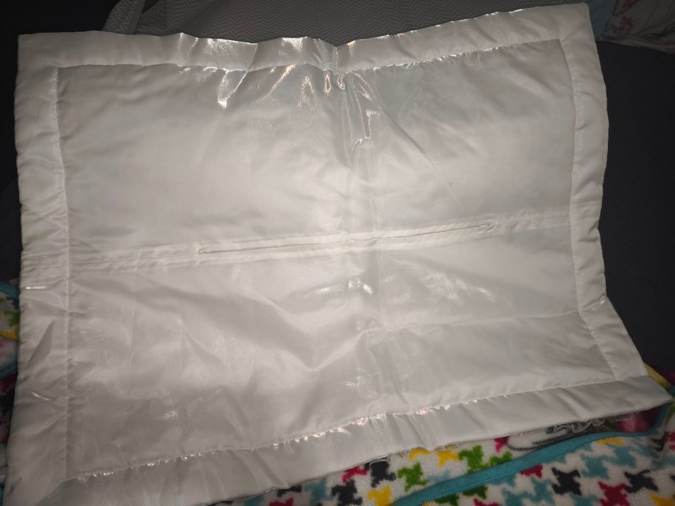 İşlemeli Beyaz saten Yatak Örtüsü - Görsel 4