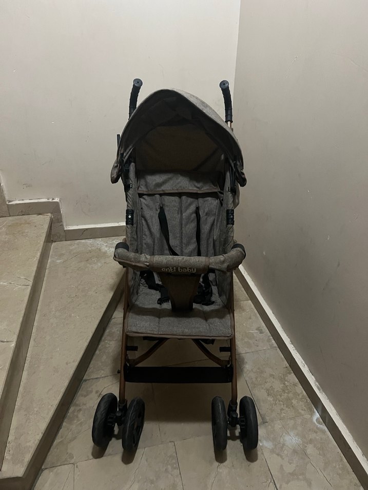 Gri Bebek Arabası Katlanabilir Model - Görsel 2
