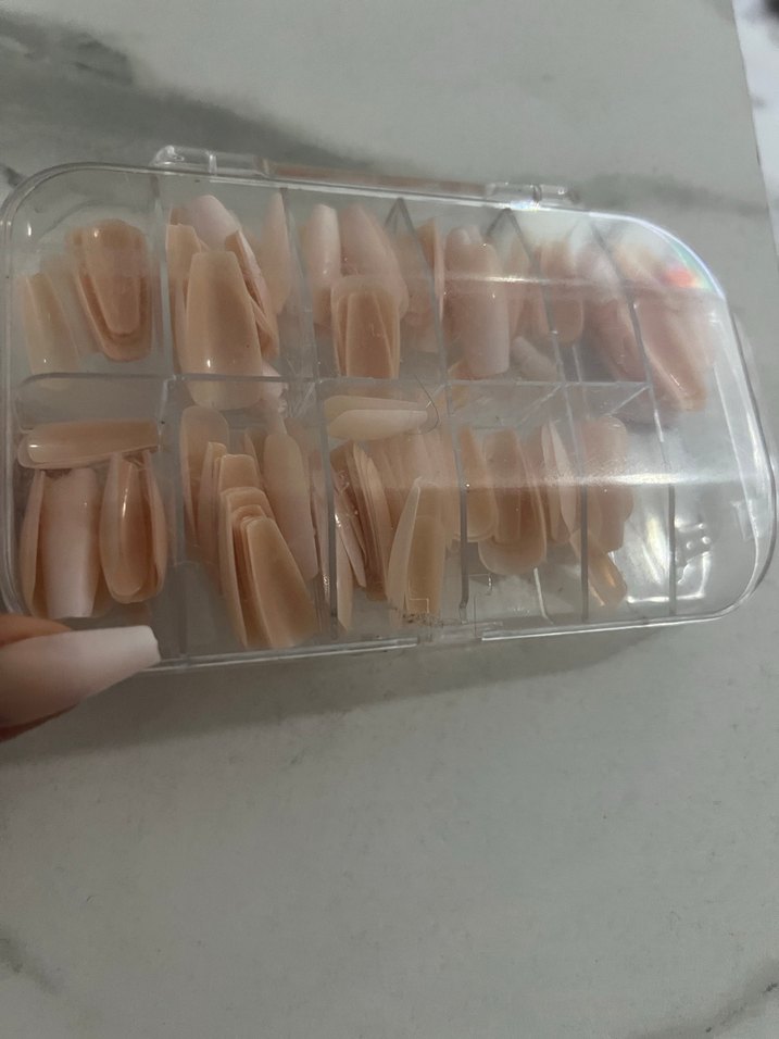 Bej Renkli Takma Tırnak Seti ve Yapıştırıcı - Görsel 2