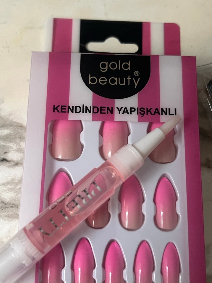 Yapışkanlı Tırnak Seti - Görsel 3