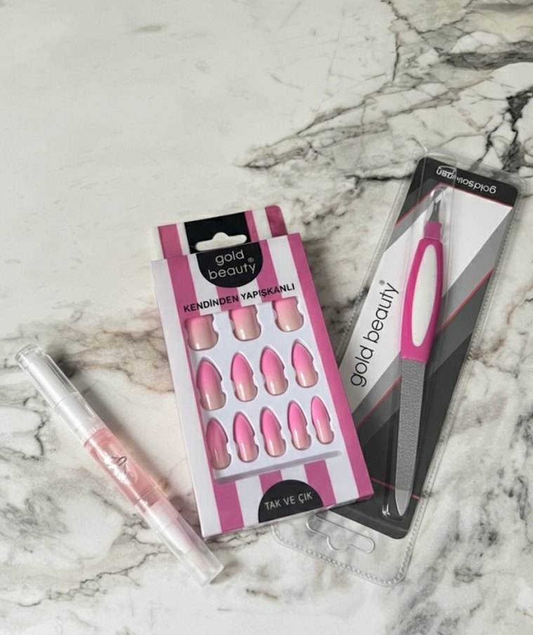 Yapışkanlı Tırnak Seti - Görsel 2