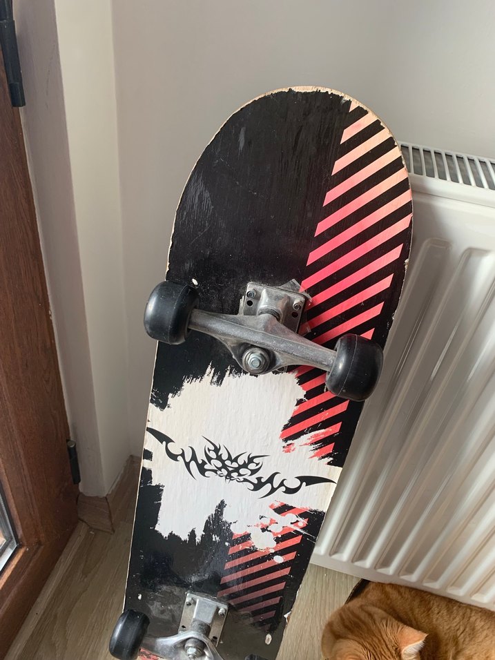 Kaykay Siyah Tasarımlı - Görsel 2