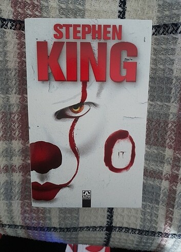Stephen King - O (It)